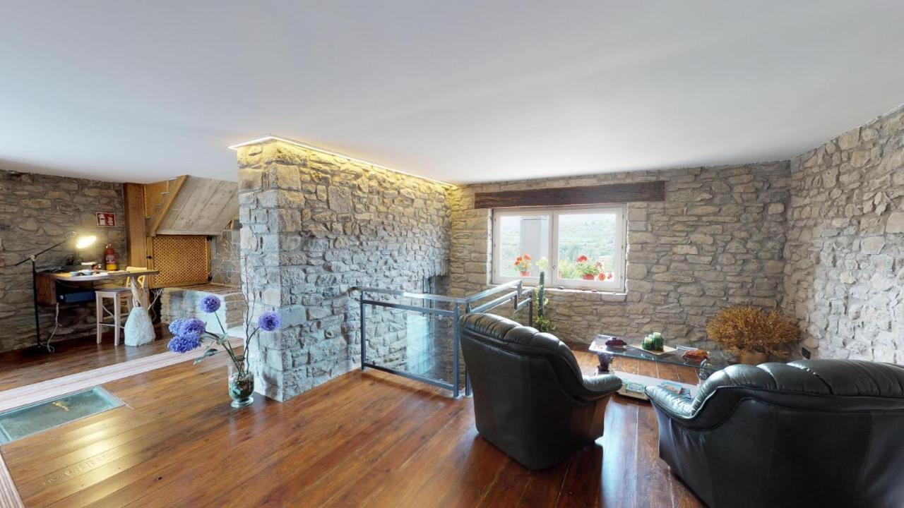 Casa Rural La Abadia-Apartamentos Graus Buitenkant foto